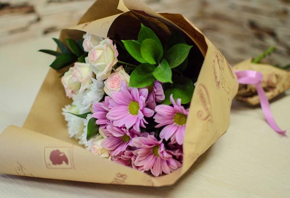 Букет цветов из: Розы и Хризантемы в Ельдигино