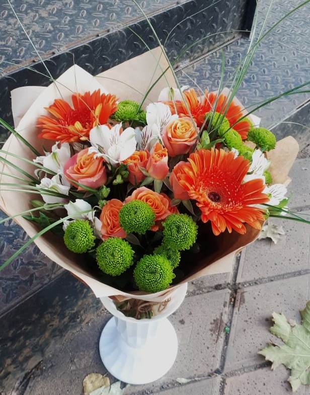 Букет цветов из: Герберы, Хризантемы, Альстромерии и Розы в Ельдигино