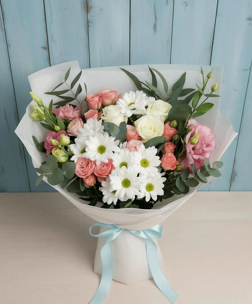 Букет цветов из: Розы, Лизиантусы и Хризантемы в Ельдигино