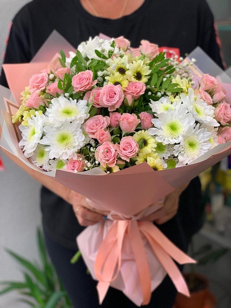 Букет цветов из: Розы и Хризантемы в Ельдигино