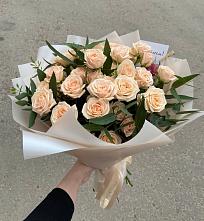 Букет Кремовые розы Латте в Ельдигино