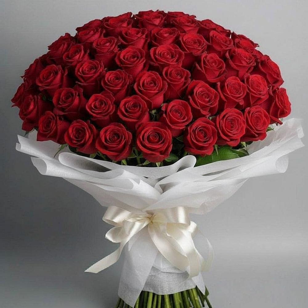 Букет 101 Красная роза Блэк Мэджик в Ельдигино