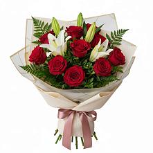Букет цветов из:  Лилии и Розы в Ельдигино