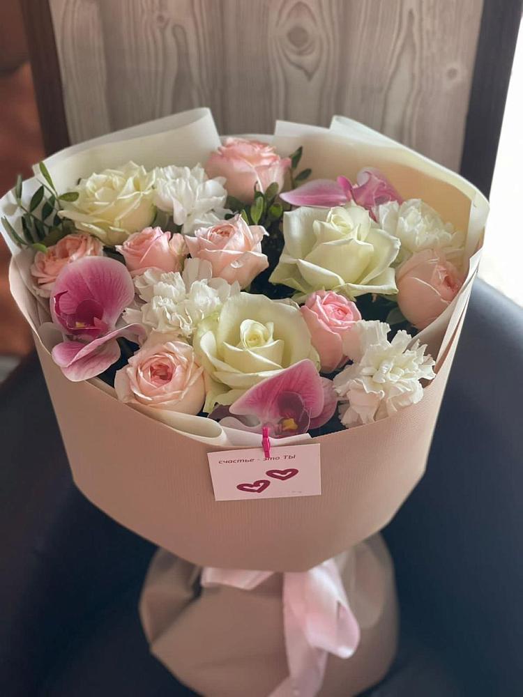 Букет цветов из: Орхидеи, Розы и Гвоздики в Ельдигино