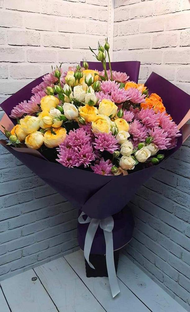 Букет цветов из: Хризантемы и Розы в Ельдигино