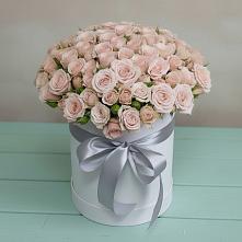 Цветочная композиция из Розы в шляпной коробке в Ельдигино