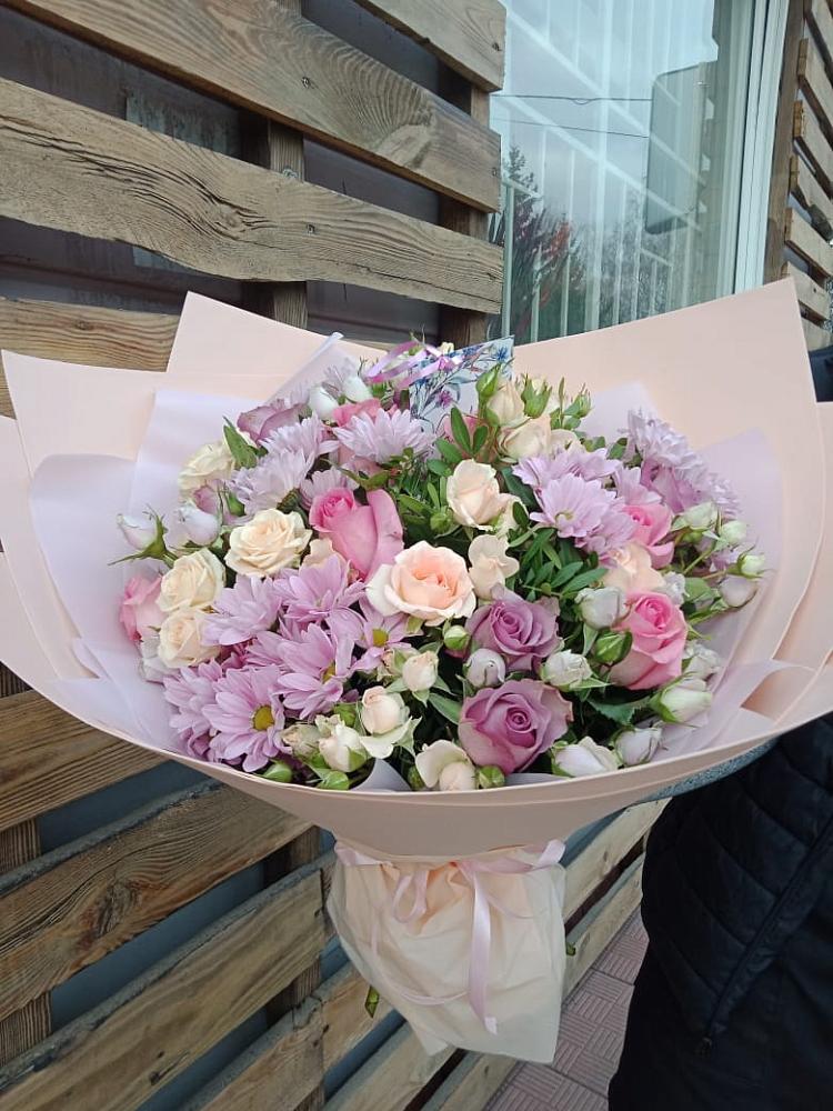 Букет цветов из: Розы и Хризантемы в Ельдигино