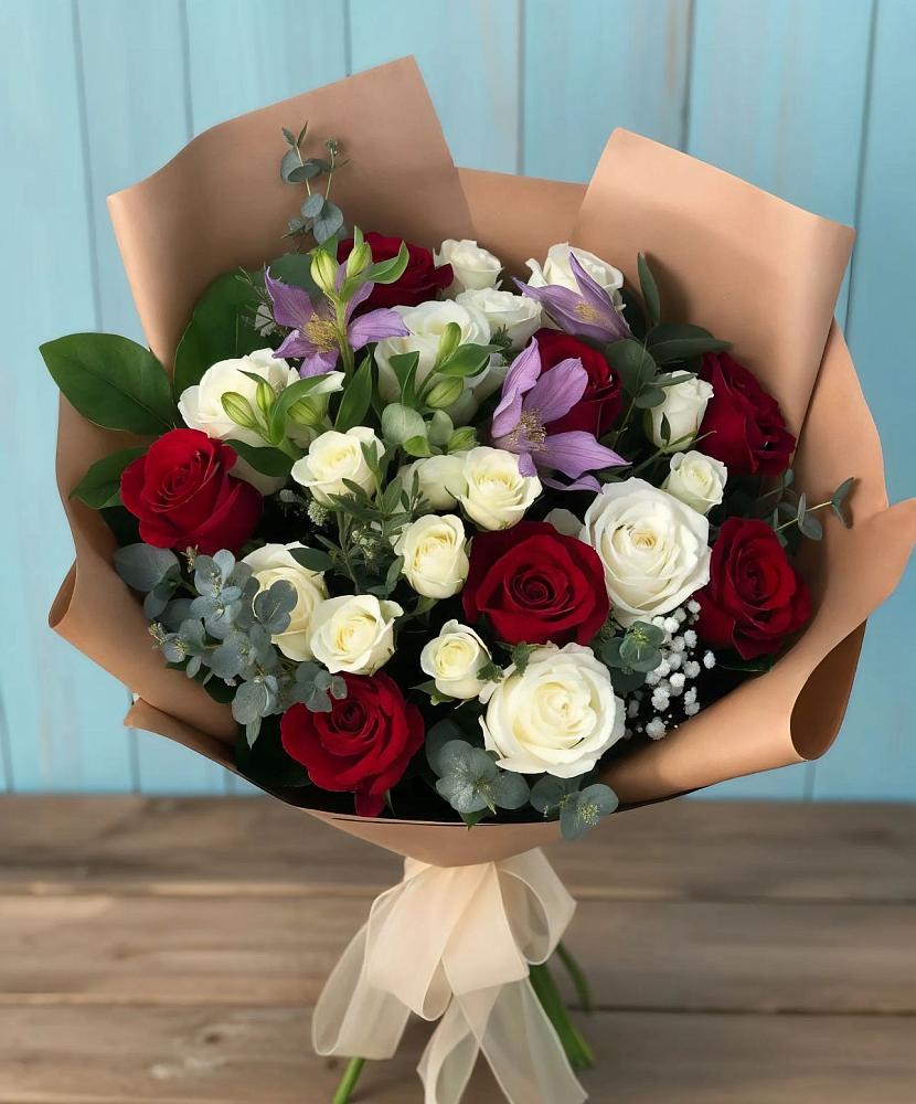 Букет цветов из: Розы и Альстромерии в Ельдигино